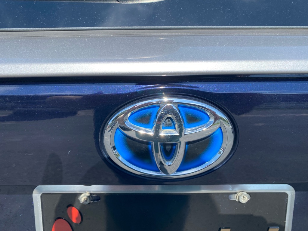 Photo 9 of this TOYOTA RAV4 HYBRID