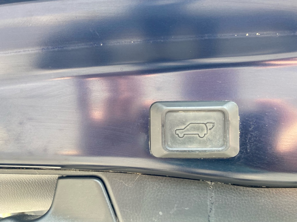 Photo 64 of this TOYOTA RAV4 HYBRID