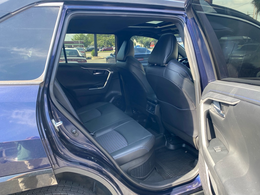 Photo 50 of this TOYOTA RAV4 HYBRID