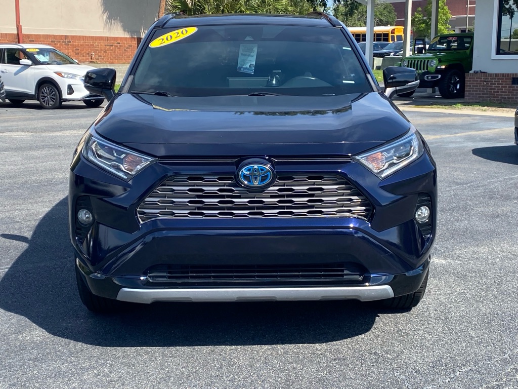 Photo 2 of this TOYOTA RAV4 HYBRID