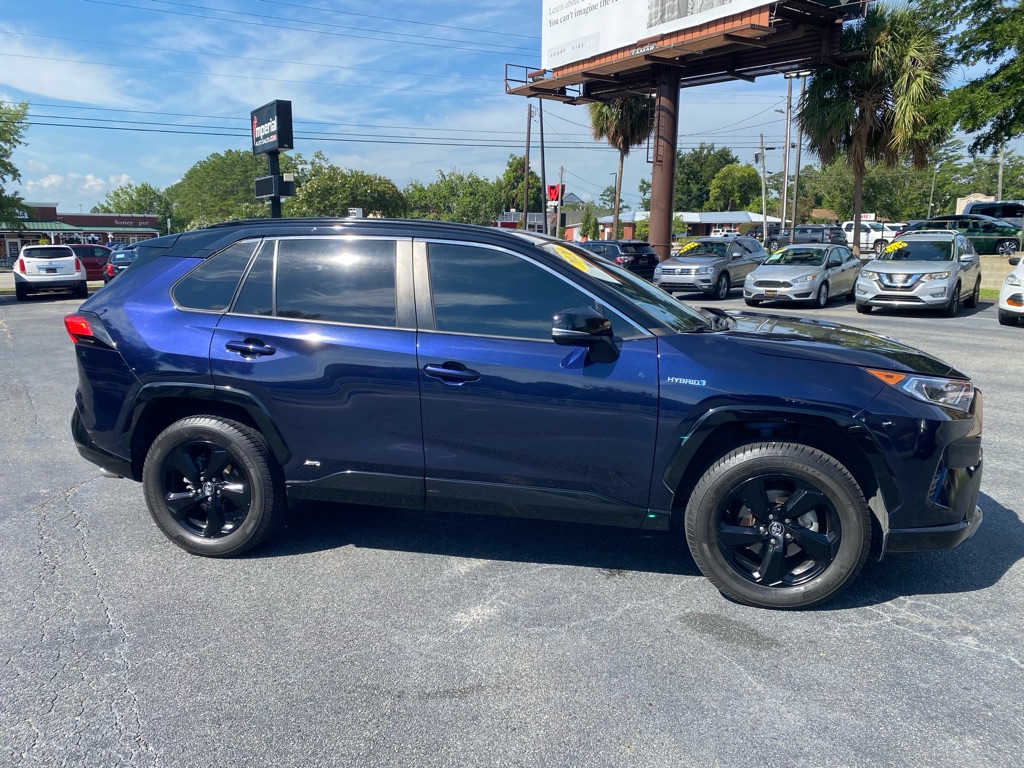 Photo 6 of this TOYOTA RAV4 HYBRID