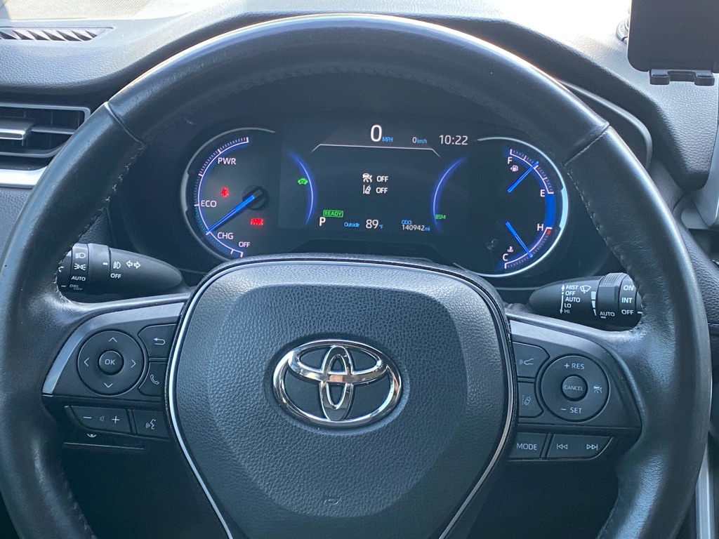 Photo 21 of this TOYOTA RAV4 HYBRID
