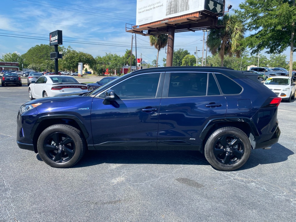 Photo 3 of this TOYOTA RAV4 HYBRID