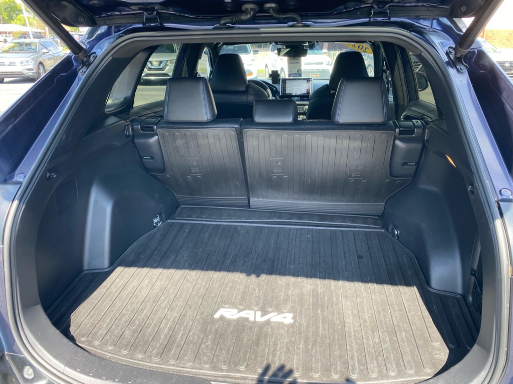 Photo 59 of this TOYOTA RAV4 HYBRID