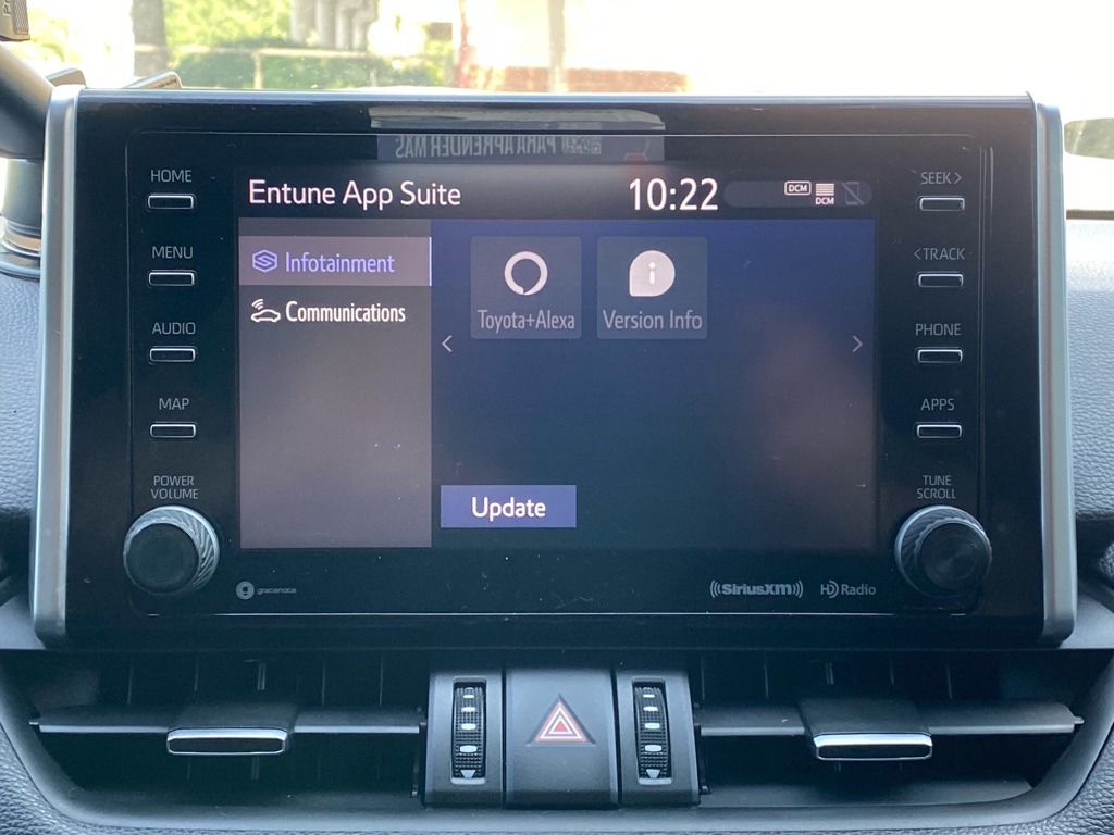 Photo 27 of this TOYOTA RAV4 HYBRID