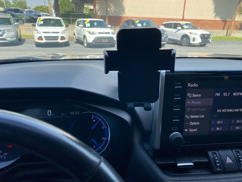 Photo 34 of this TOYOTA RAV4 HYBRID