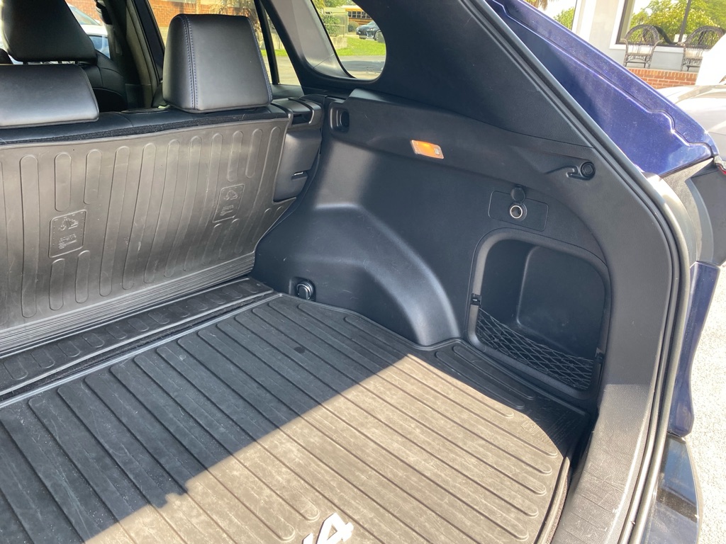 Photo 62 of this TOYOTA RAV4 HYBRID