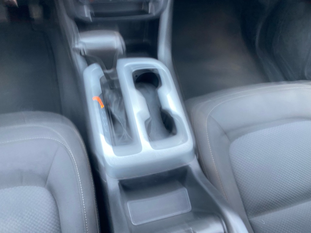 Photo 24 of this CHEVROLET COLORADO