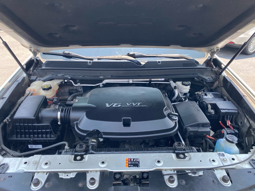 Photo 54 of this CHEVROLET COLORADO