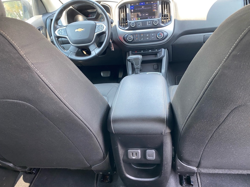 Photo 43 of this CHEVROLET COLORADO
