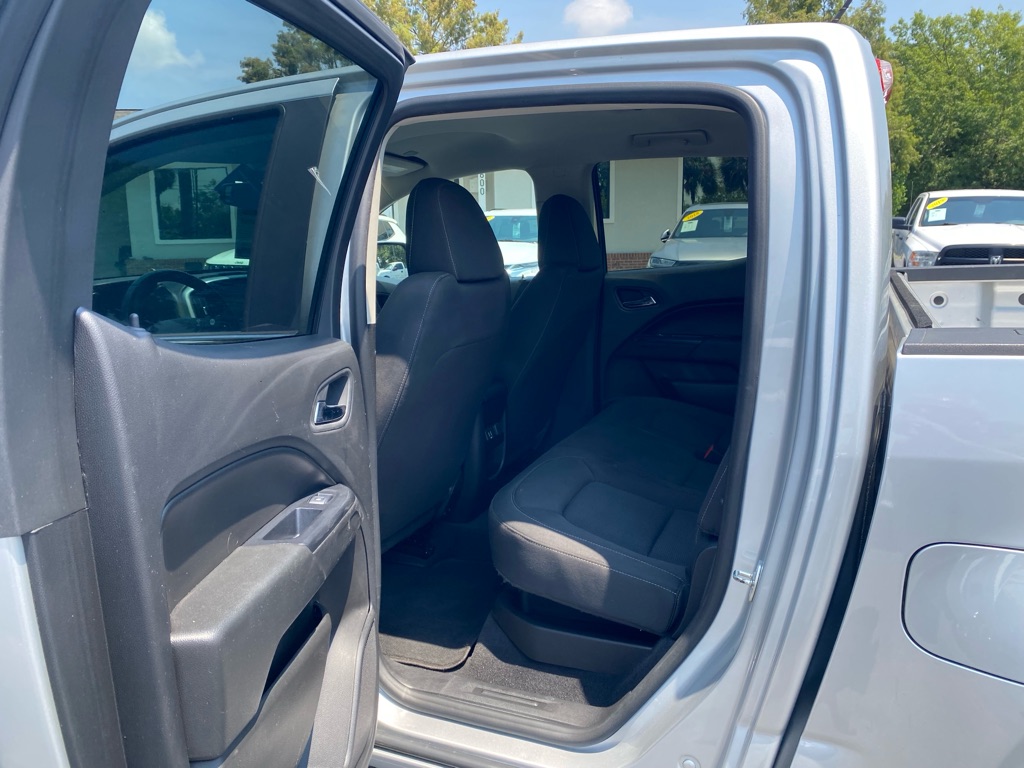 Photo 49 of this CHEVROLET COLORADO