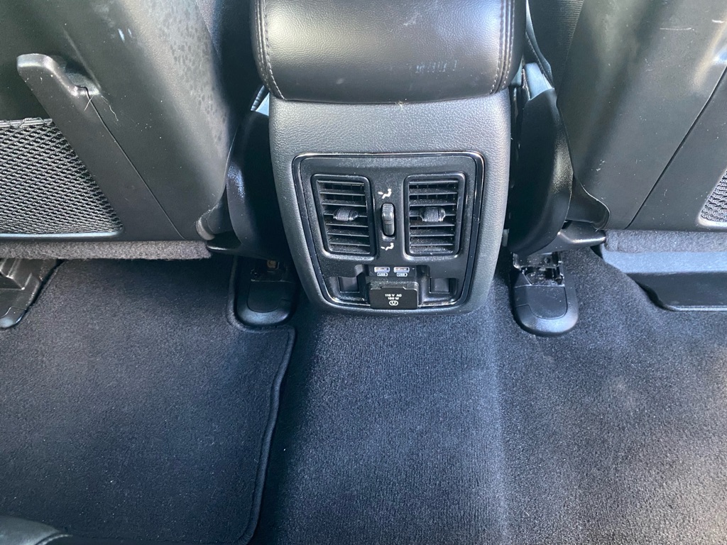 Photo 50 of this JEEP GRAND CHEROKEE