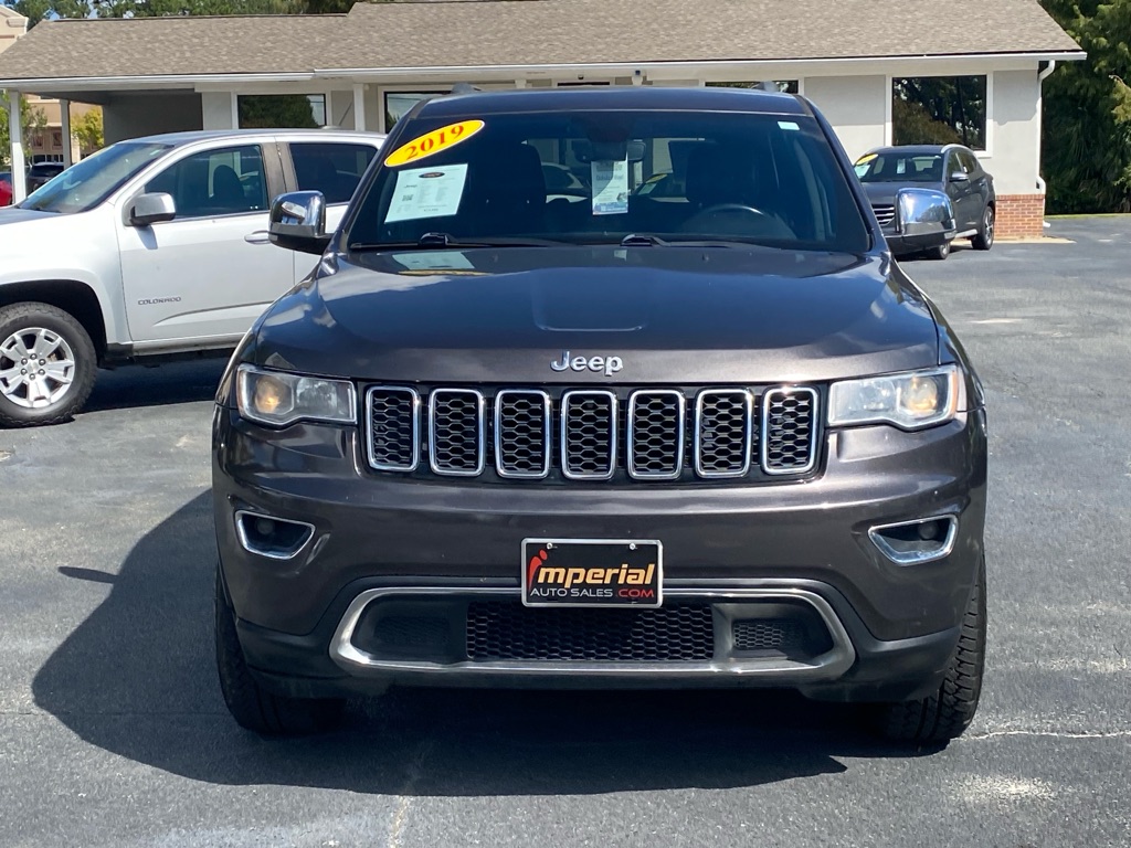 Photo 2 of this JEEP GRAND CHEROKEE