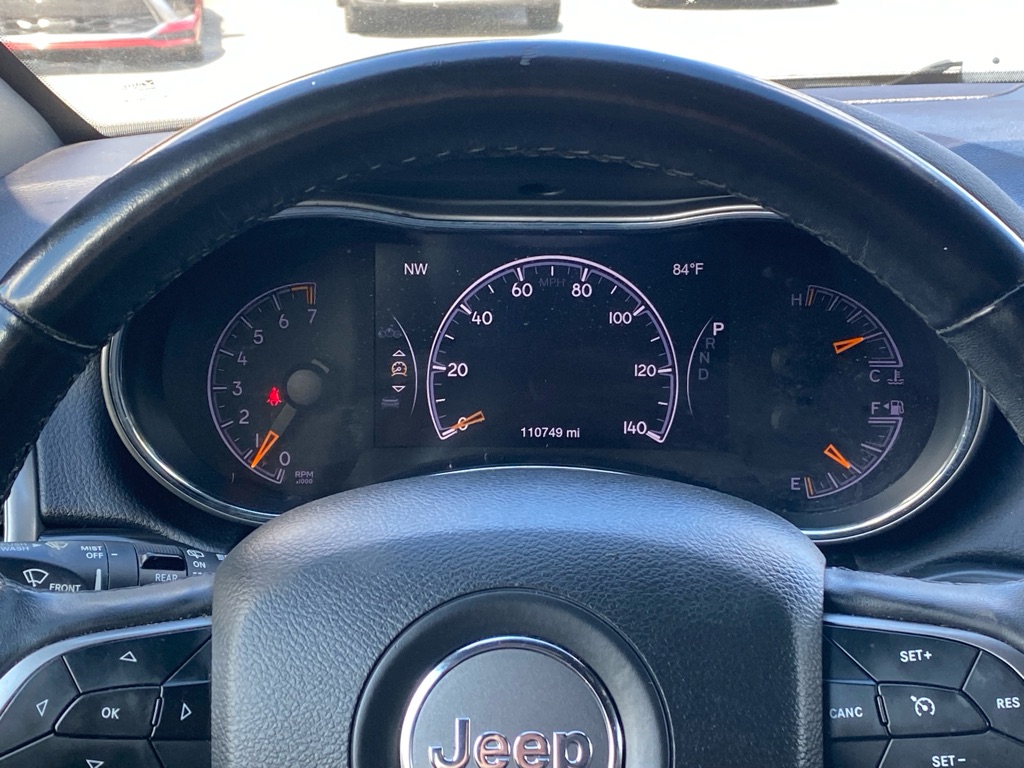 Photo 16 of this JEEP GRAND CHEROKEE