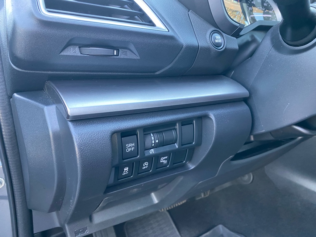 Photo 40 of this SUBARU CROSSTREK