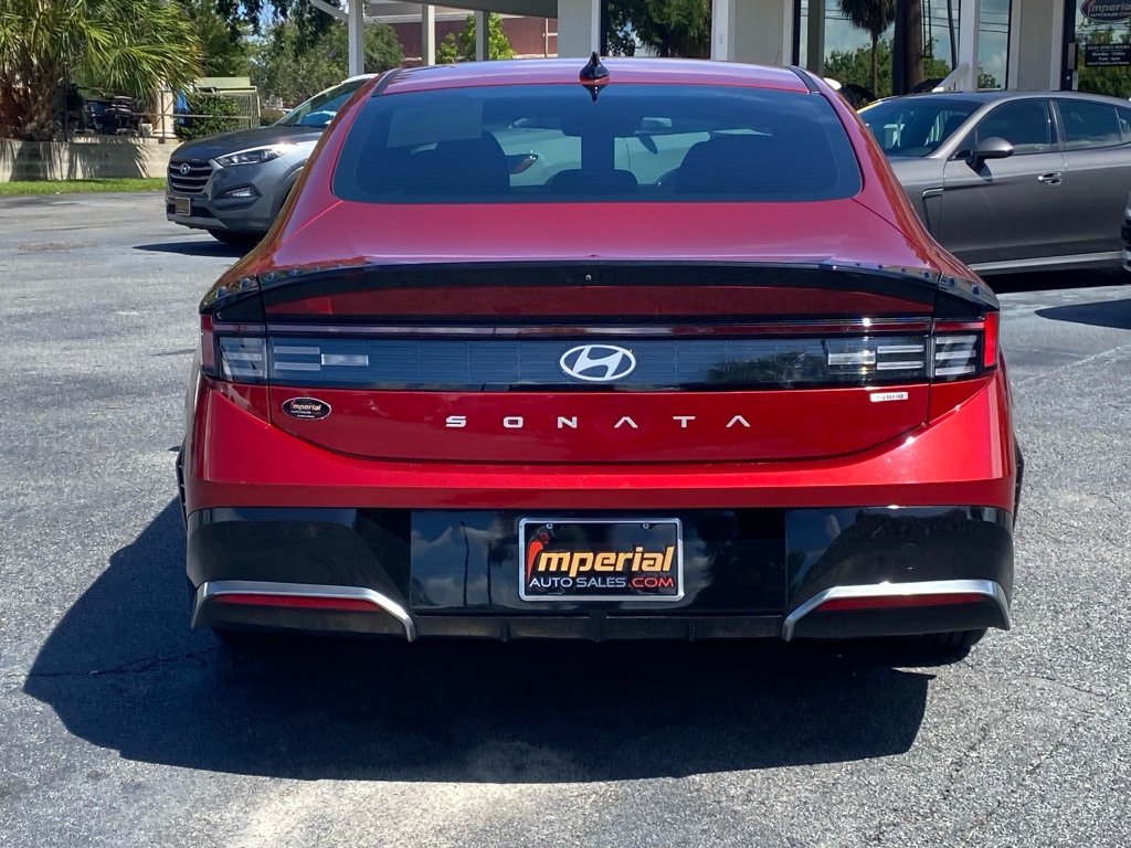 Photo 8 of this HYUNDAI SONATA HYBRID