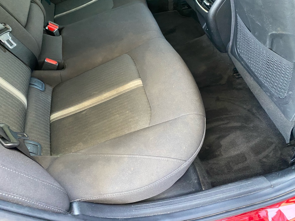 Photo 46 of this HYUNDAI SONATA HYBRID