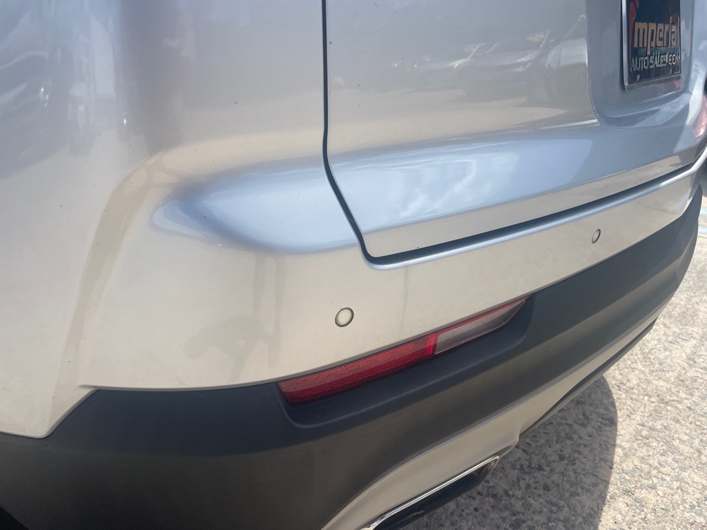 Photo 8 of this CADILLAC XT4