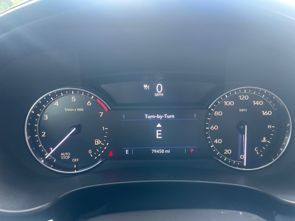 Photo 22 of this CADILLAC XT4
