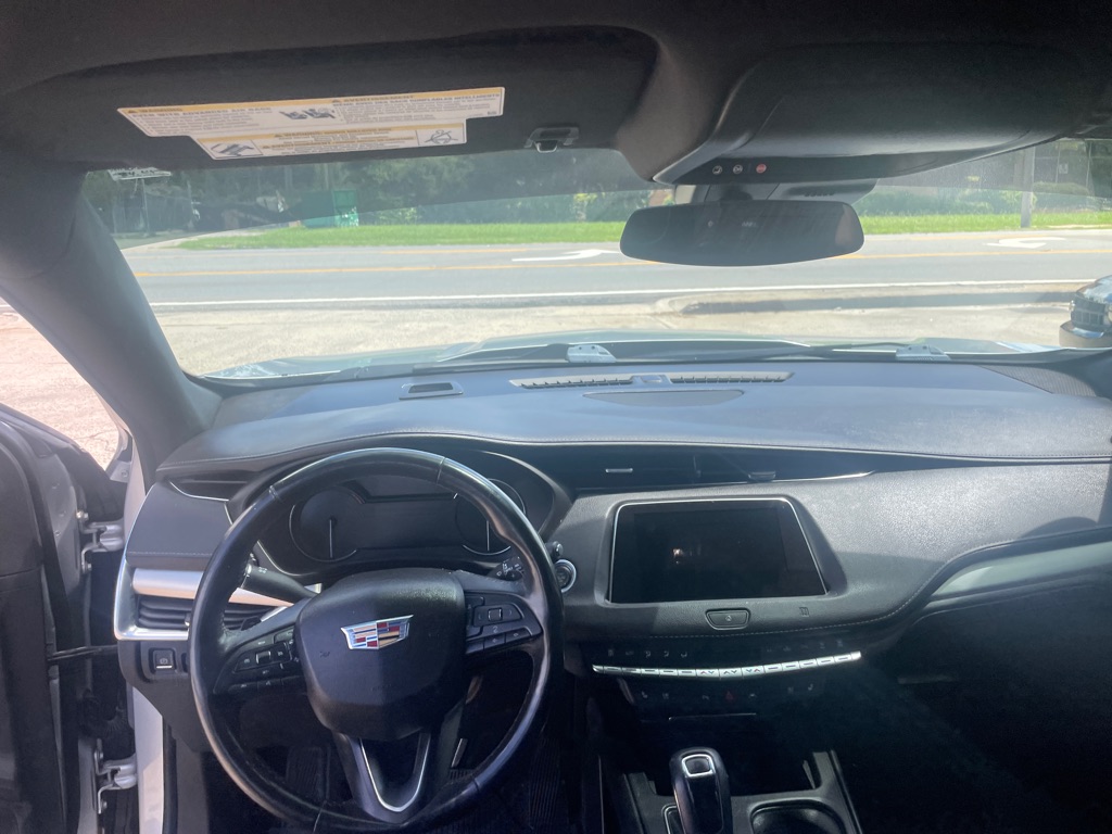 Photo 17 of this CADILLAC XT4