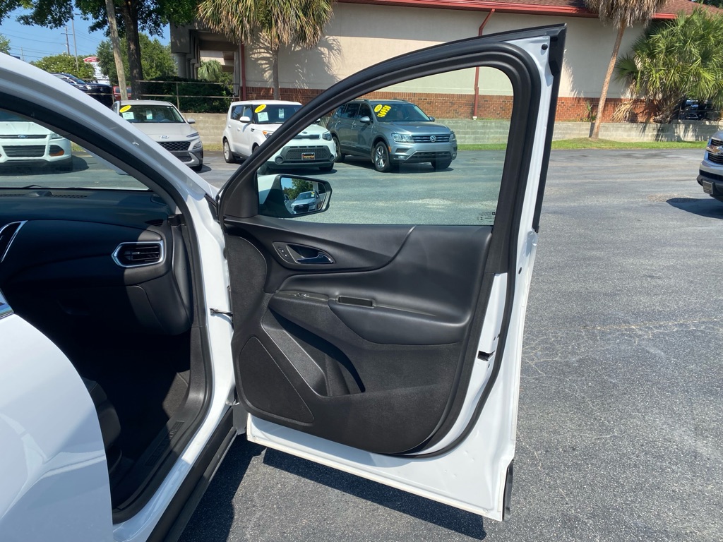 Photo 40 of this CHEVROLET EQUINOX