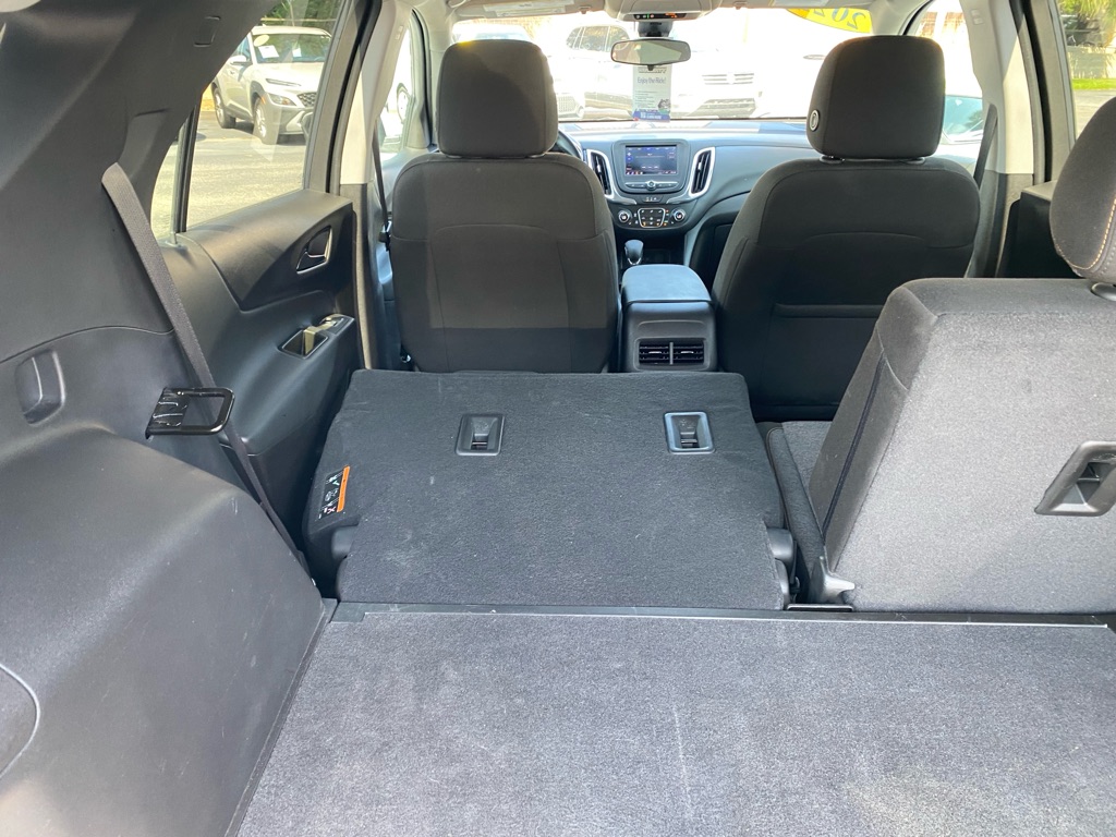 Photo 54 of this CHEVROLET EQUINOX