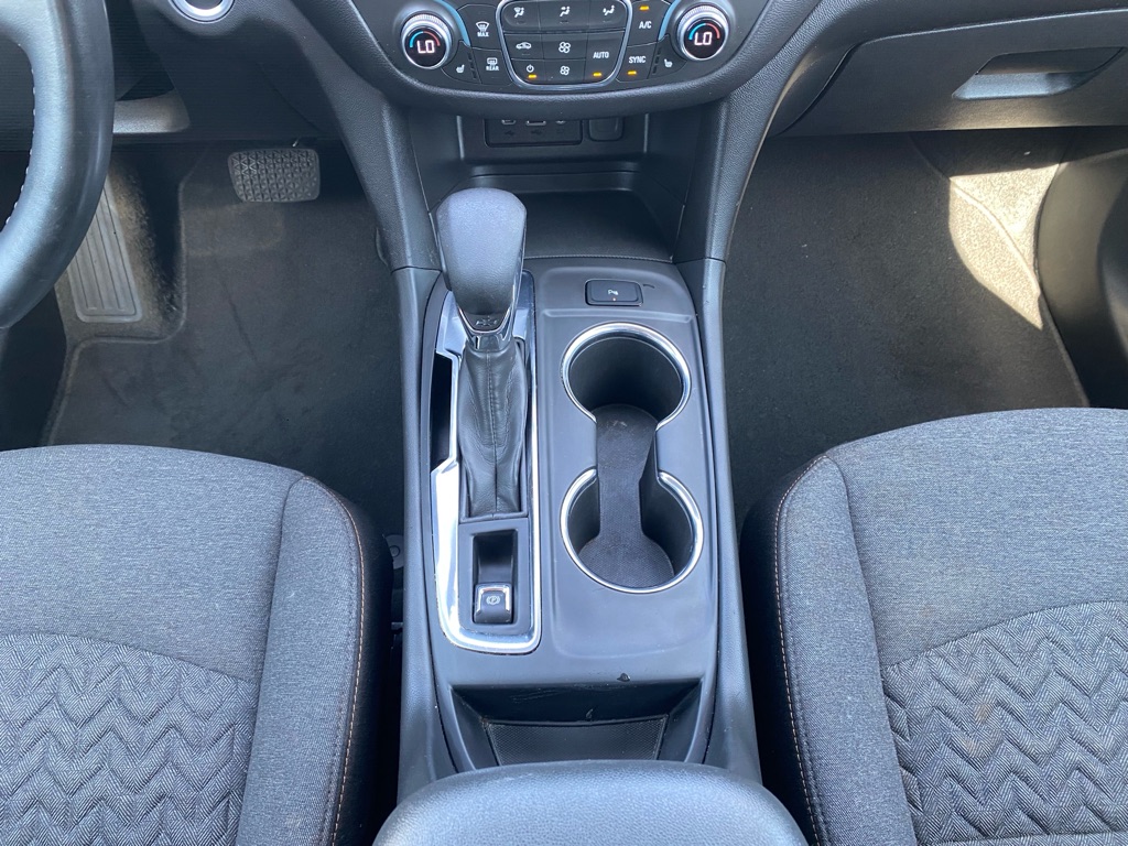 Photo 26 of this CHEVROLET EQUINOX