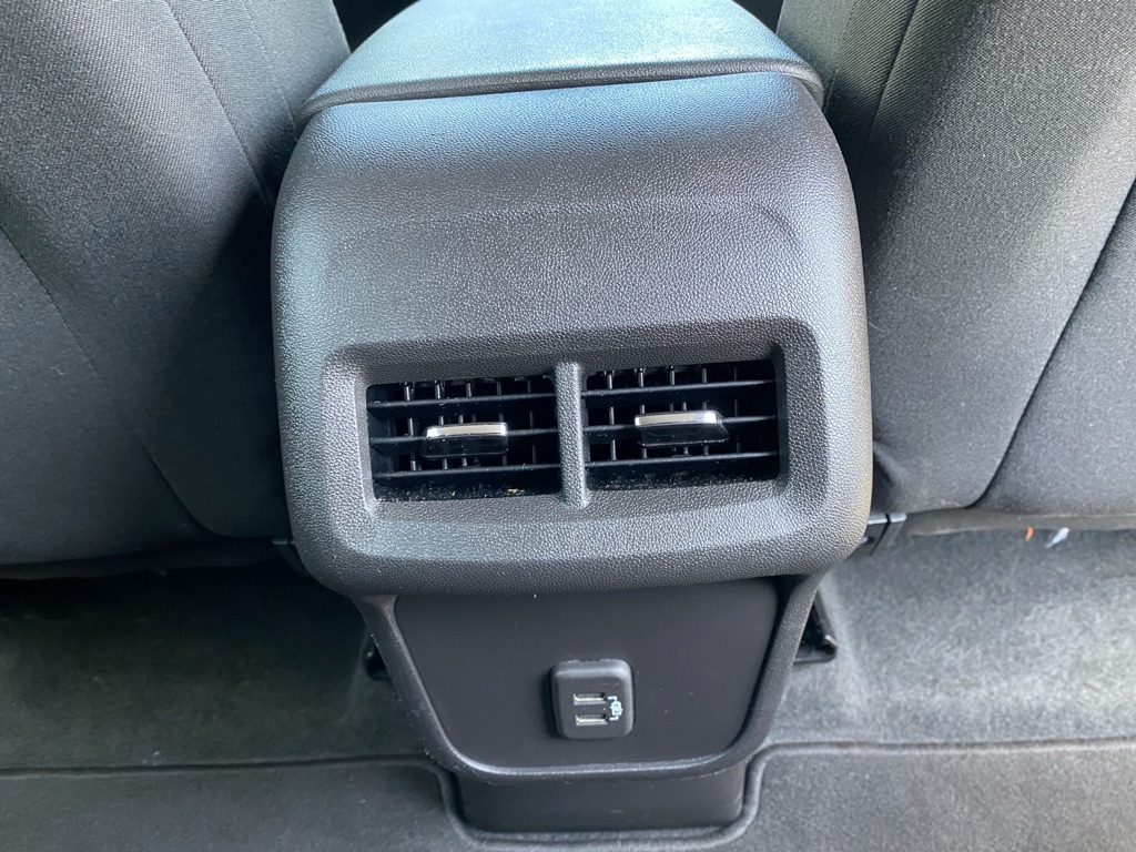 Photo 46 of this CHEVROLET EQUINOX
