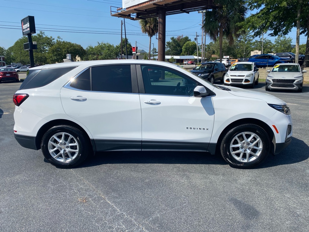 Photo 6 of this CHEVROLET EQUINOX