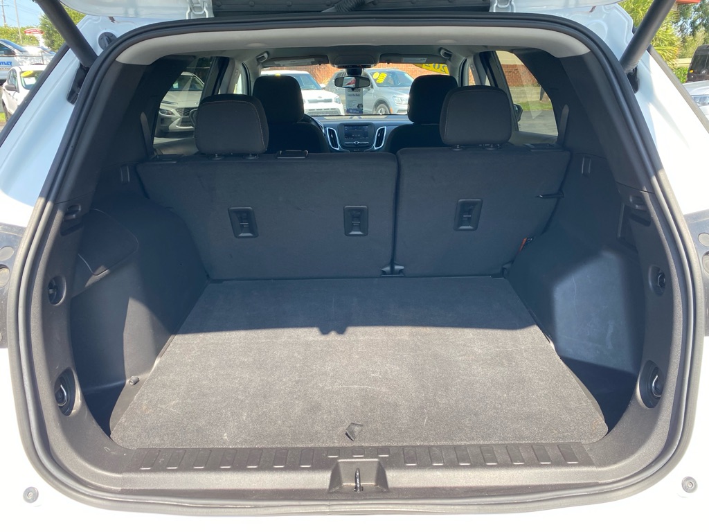 Photo 49 of this CHEVROLET EQUINOX