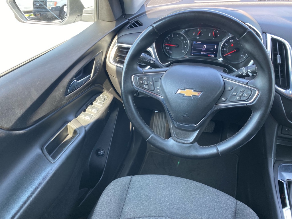 Photo 18 of this CHEVROLET EQUINOX