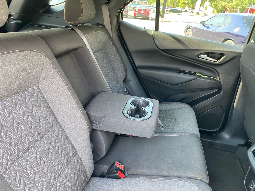 Photo 45 of this CHEVROLET EQUINOX