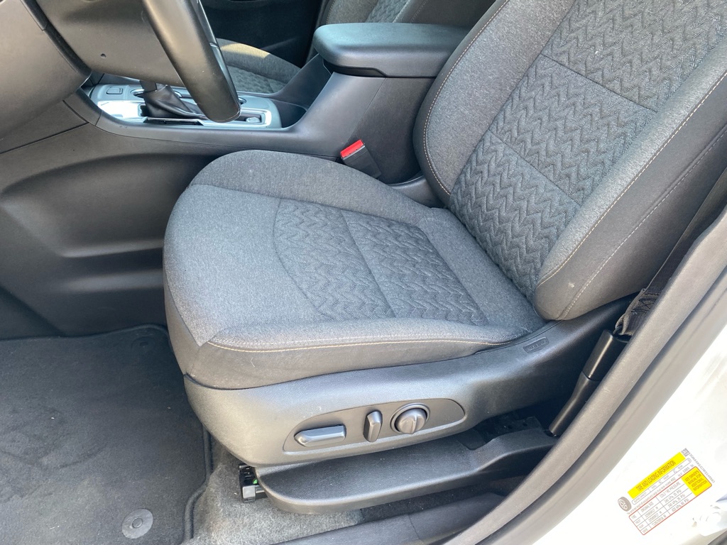 Photo 30 of this CHEVROLET EQUINOX