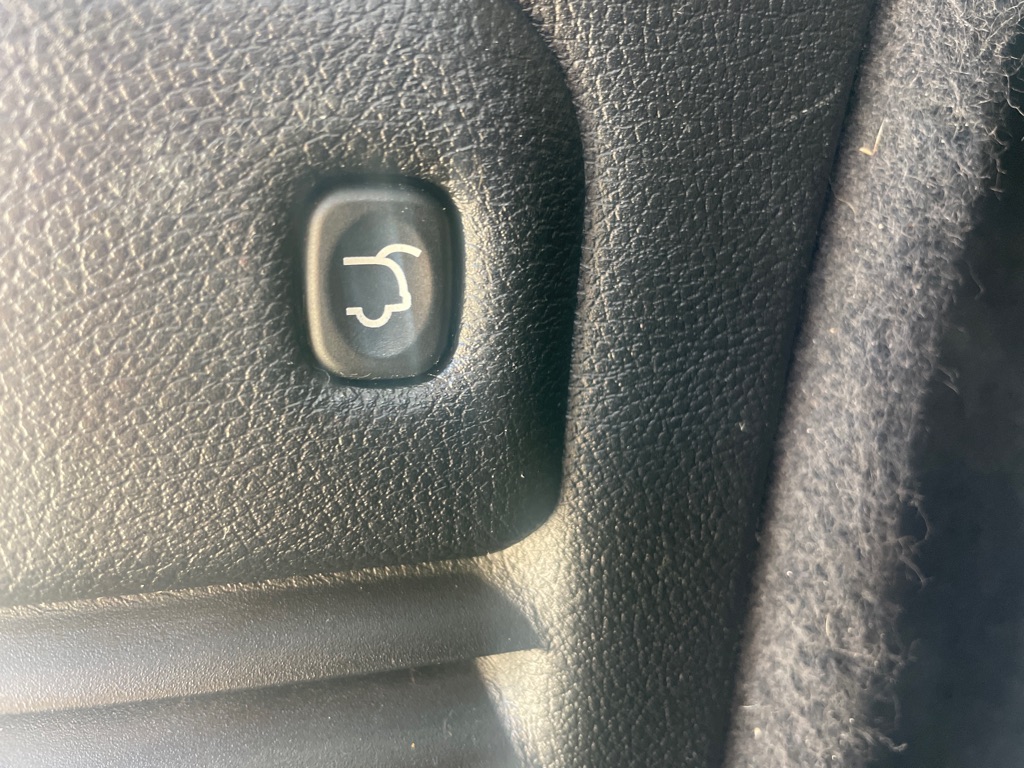 Photo 17 of this DODGE DURANGO