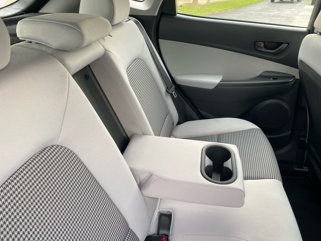Photo 45 of this HYUNDAI KONA