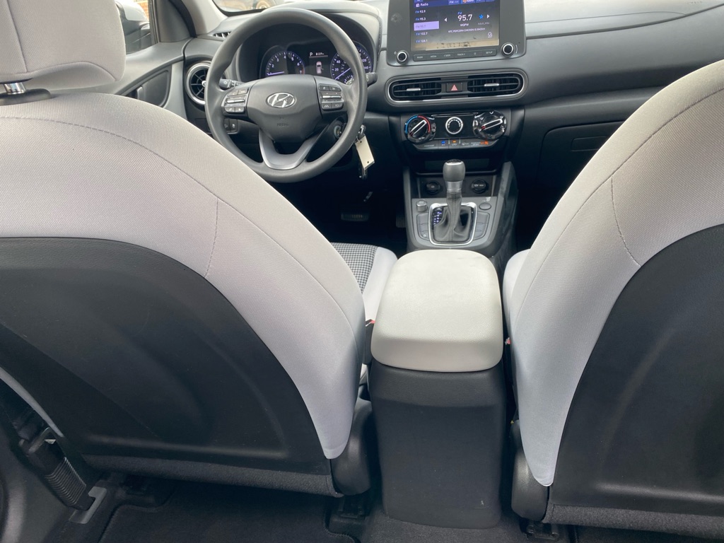 Photo 47 of this HYUNDAI KONA
