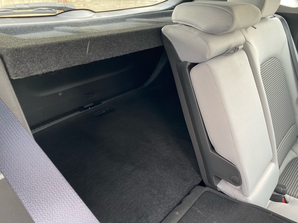 Photo 49 of this HYUNDAI KONA