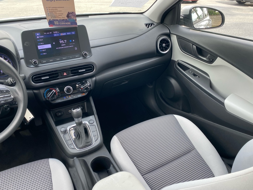 Photo 14 of this HYUNDAI KONA