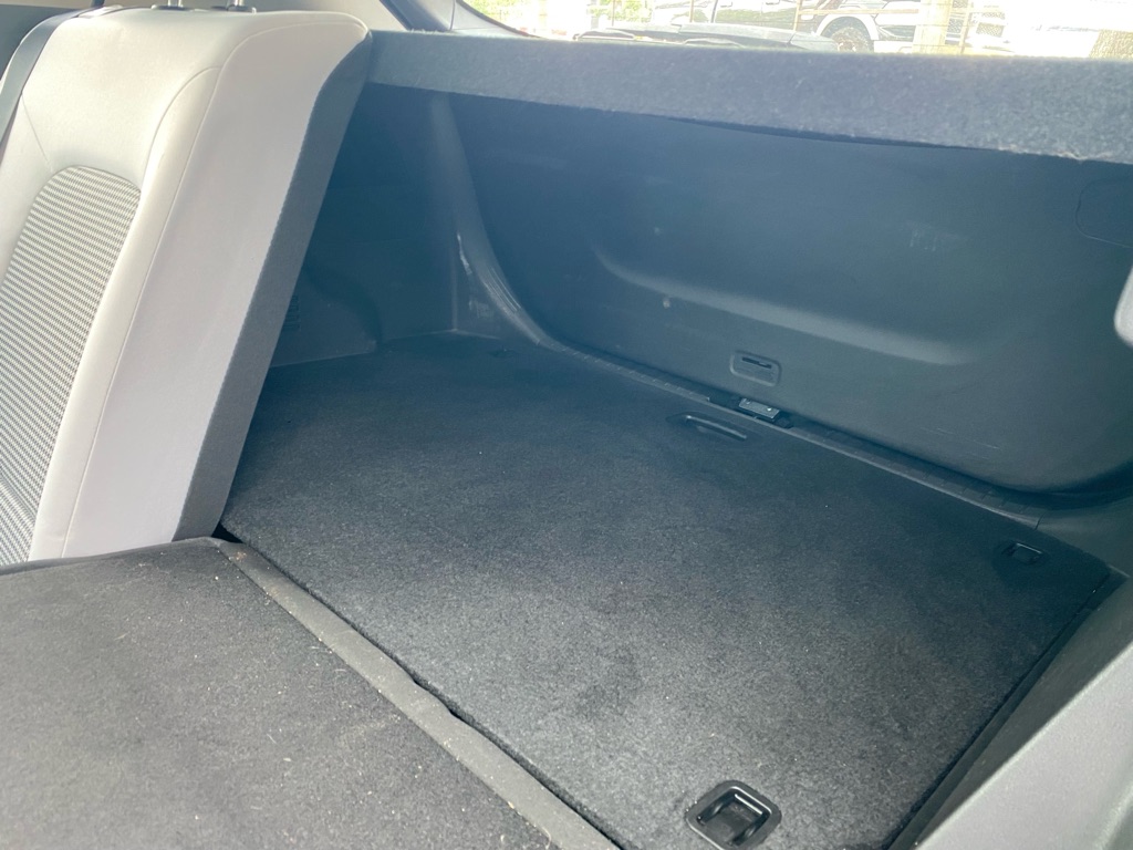 Photo 59 of this HYUNDAI KONA