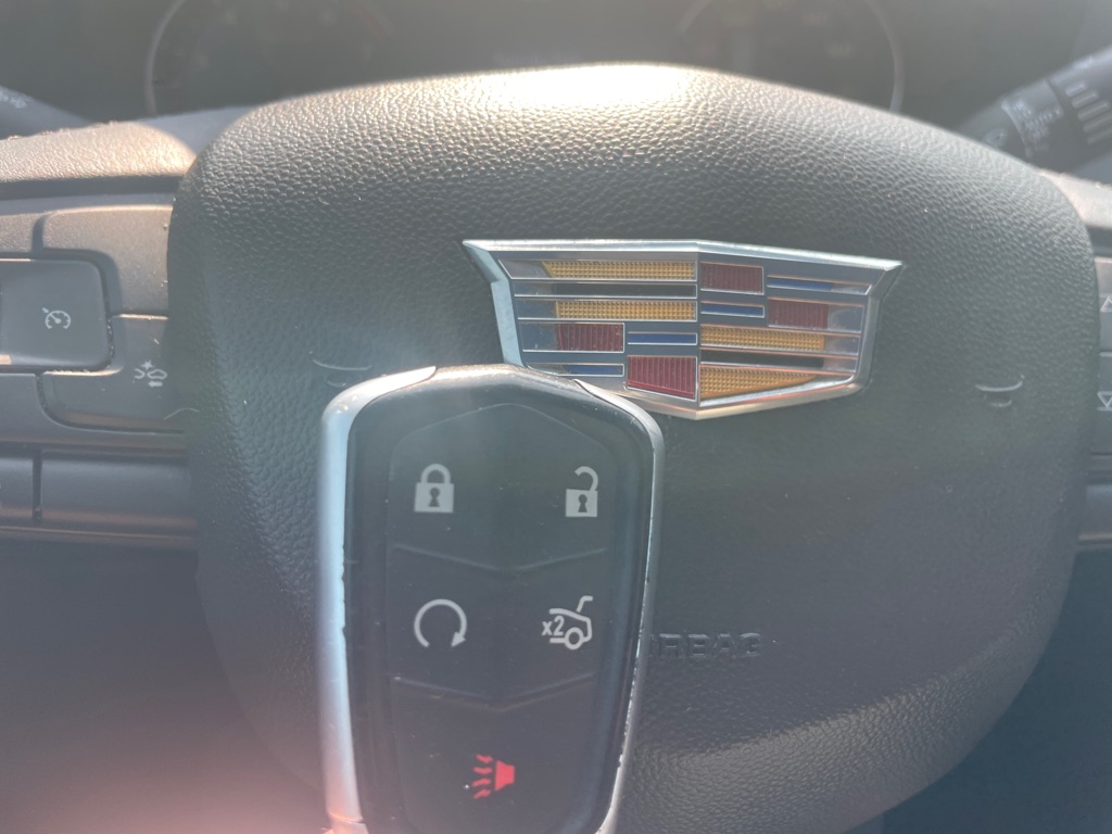 Photo 23 of this CADILLAC XT4