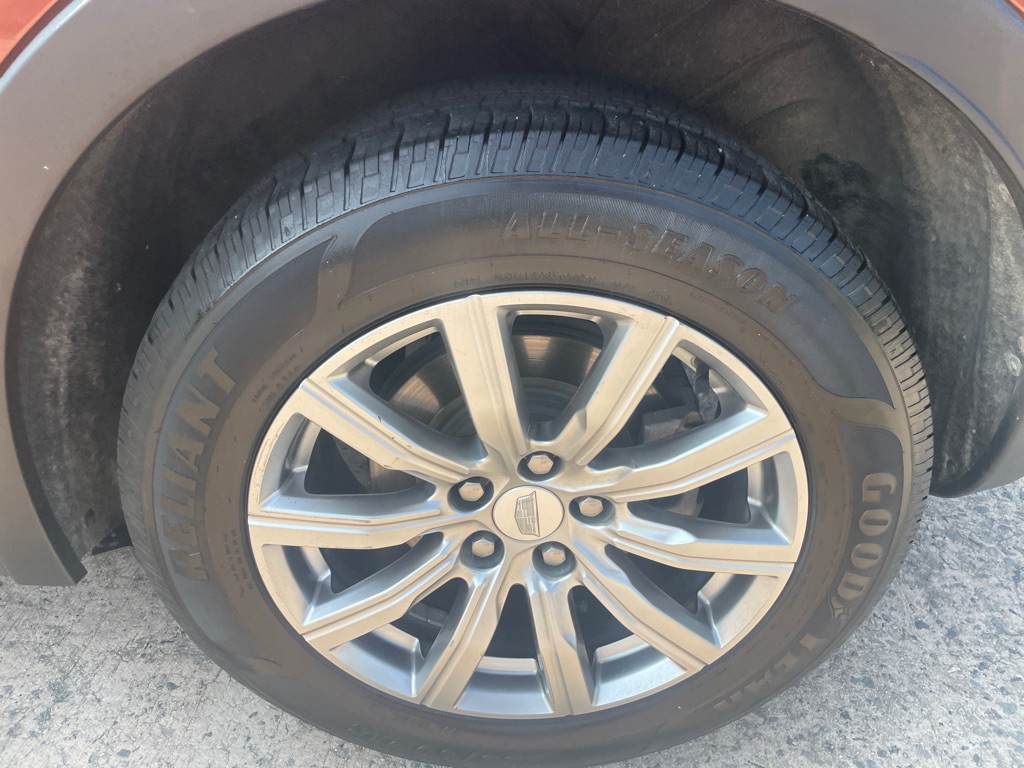 Photo 11 of this CADILLAC XT4