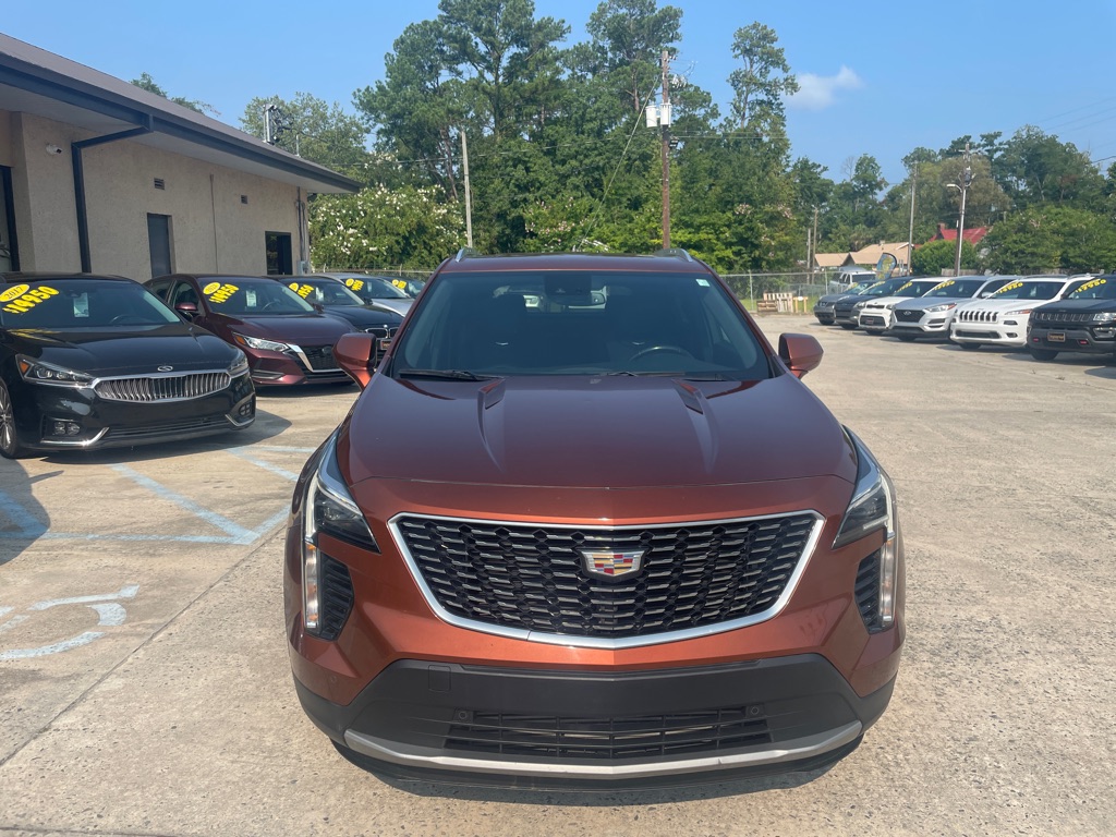 Photo 3 of this CADILLAC XT4