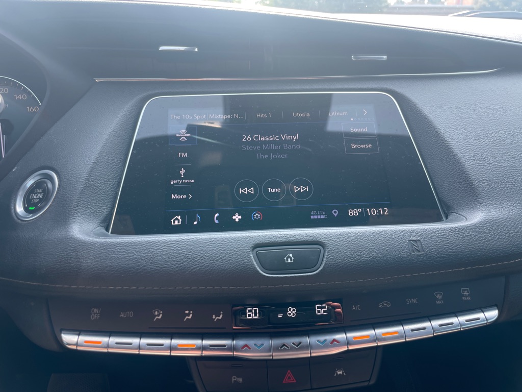 Photo 30 of this CADILLAC XT4