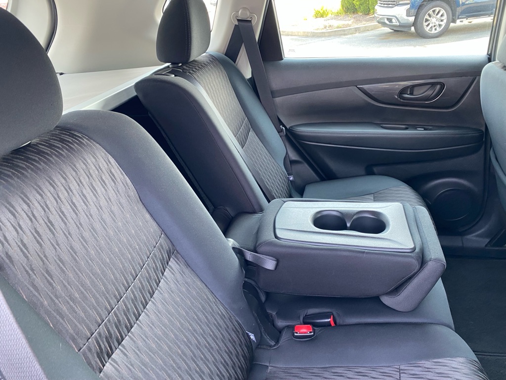 Photo 45 of this NISSAN ROGUE