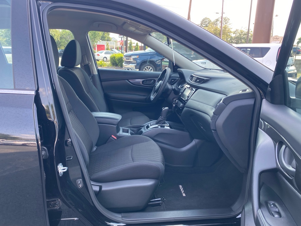 Photo 34 of this NISSAN ROGUE