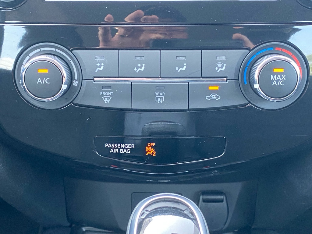 Photo 21 of this NISSAN ROGUE