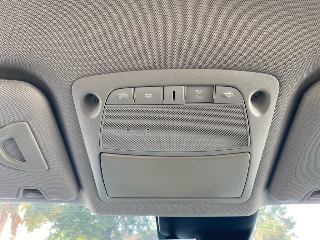 Photo 18 of this NISSAN ROGUE