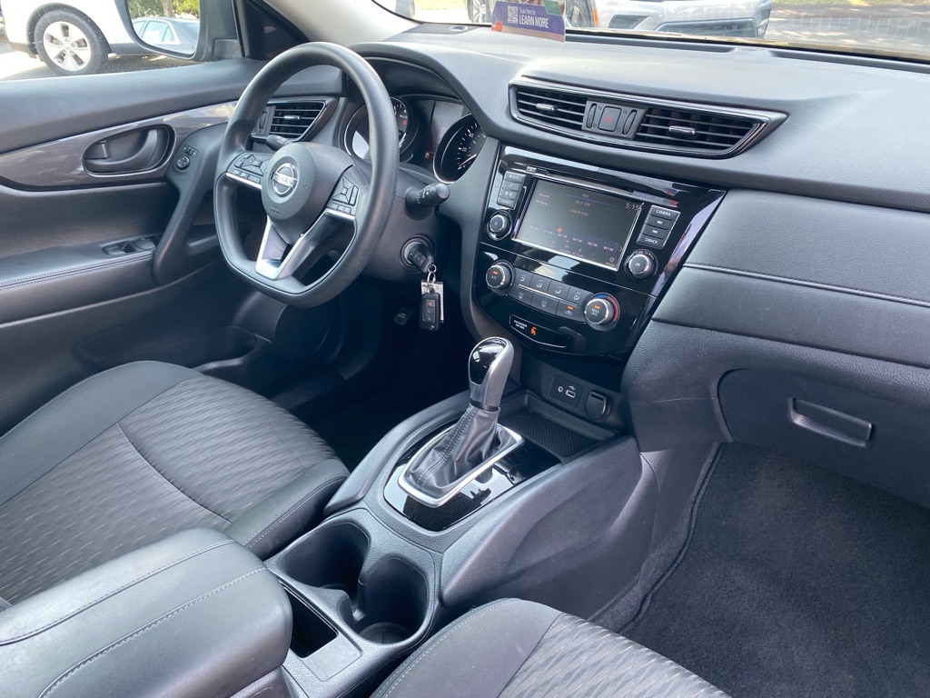 Photo 39 of this NISSAN ROGUE