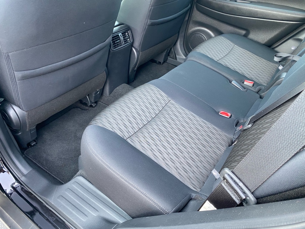 Photo 67 of this NISSAN ROGUE