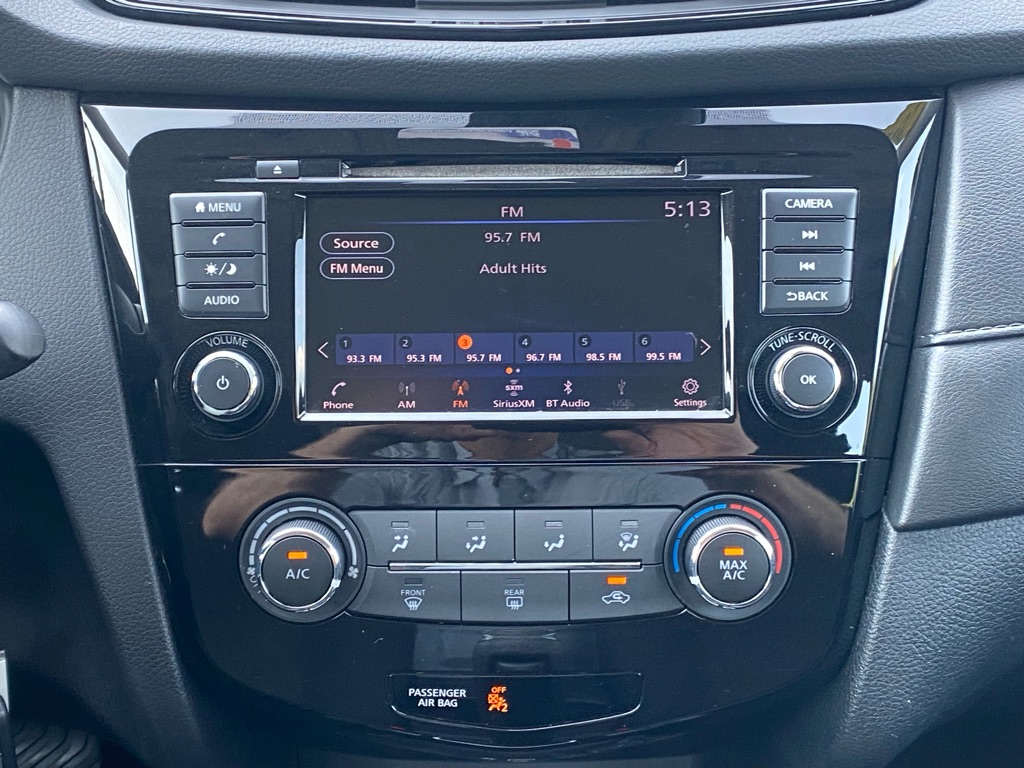 Photo 19 of this NISSAN ROGUE